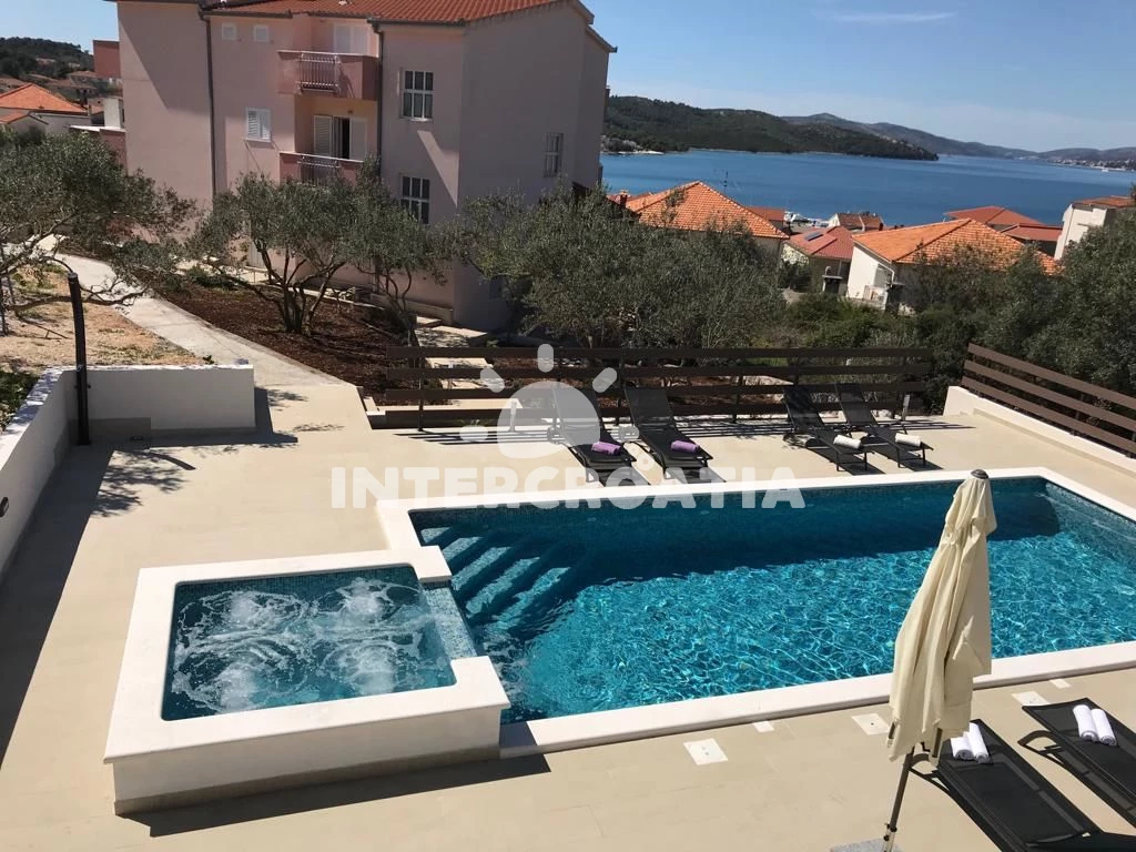 Apartmán Střední Dalmácie - Okrug Gornji DA 8611 N4