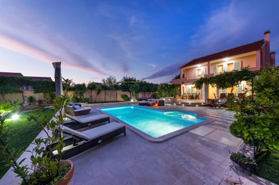 Vila Severní Dalmácie - Vodice DA 8612 N1