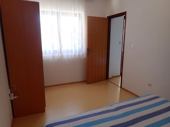 Apartmán Severní Dalmácie - Starigrad Paklenica DA 8621 N1