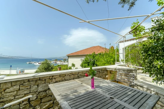 Apartmán Střední Dalmácie - Okrug Gornji DA 8627 N1