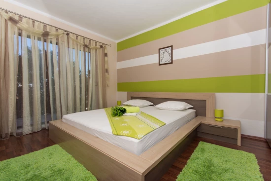 Apartmán Střední Dalmácie - Okrug Gornji DA 8635 N1