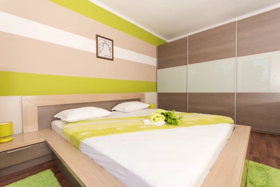 Apartmán Střední Dalmácie - Okrug Gornji DA 8635 N1