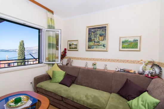 Apartmán Střední Dalmácie - Okrug Gornji DA 8635 N2