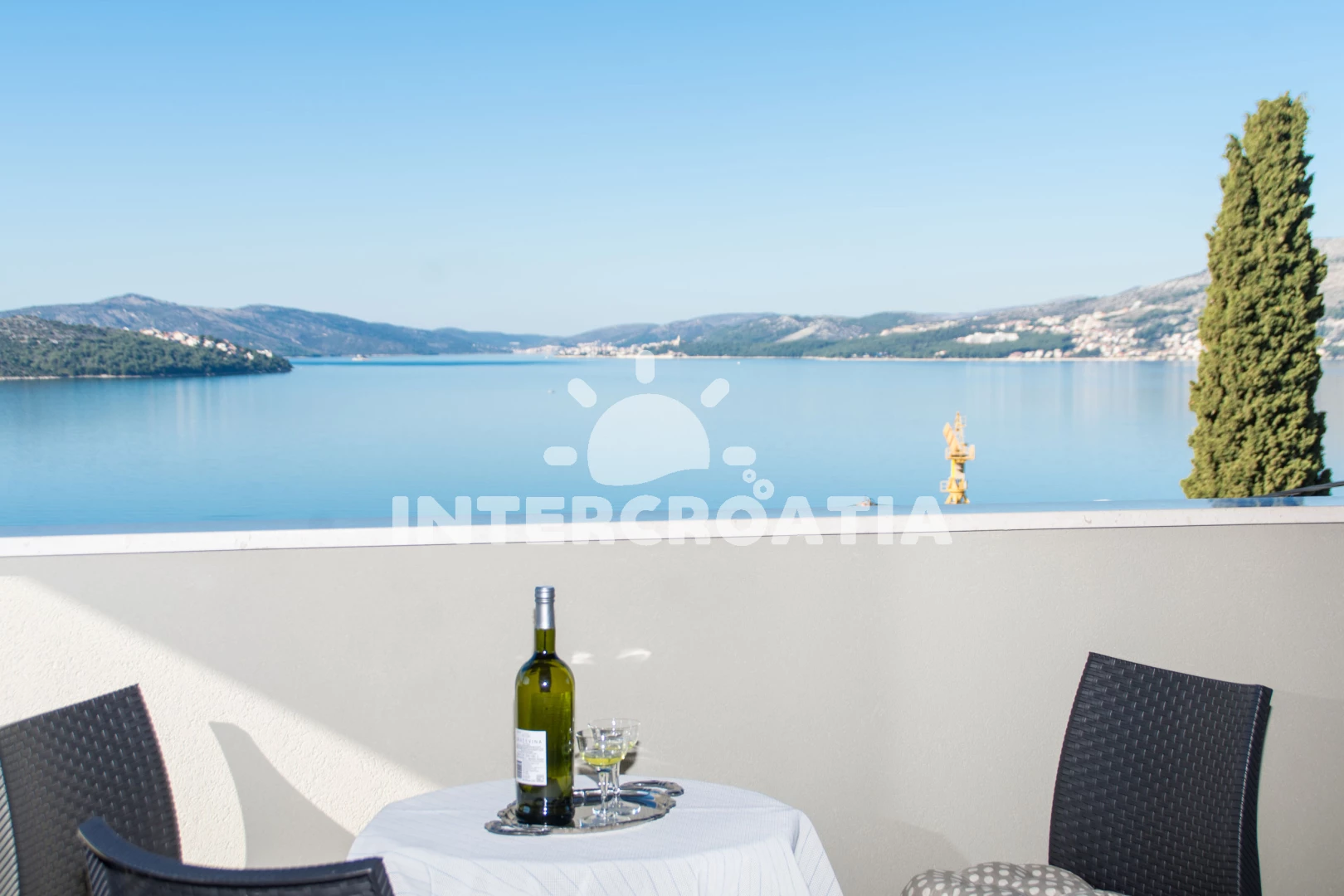 Apartmán Střední Dalmácie - Okrug Gornji DA 8635 N2