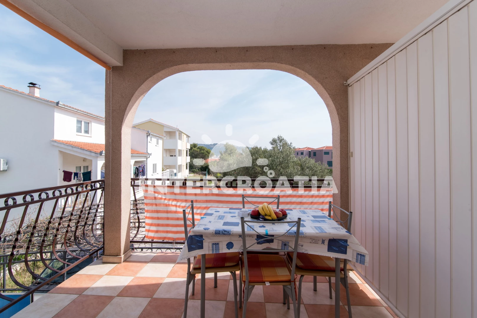 Apartmán Střední Dalmácie - Okrug Gornji DA 8636 N2