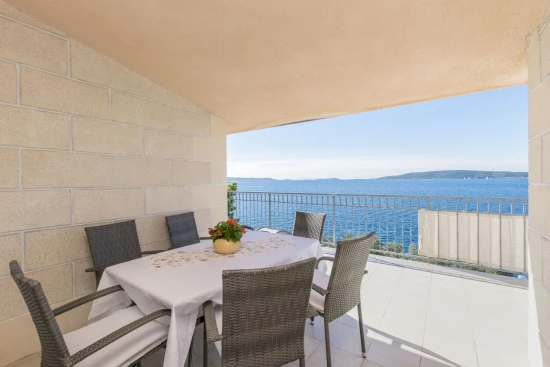 Apartmán Střední Dalmácie - Okrug Donji DA 8649 N1