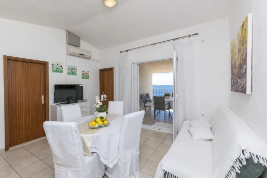Apartmán Střední Dalmácie - Okrug Donji DA 8649 N1