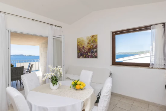 Apartmán Střední Dalmácie - Okrug Donji DA 8649 N1