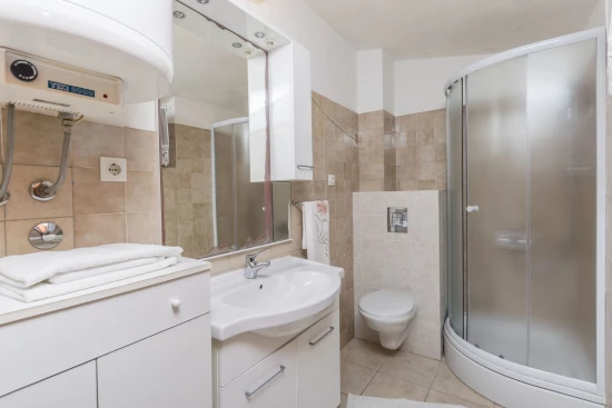 Apartmán Střední Dalmácie - Okrug Donji DA 8649 N1
