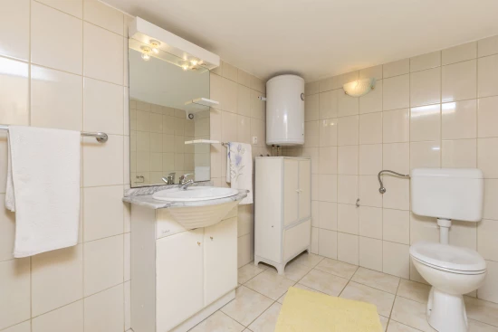 Apartmán Střední Dalmácie - Okrug Donji DA 8649 N4