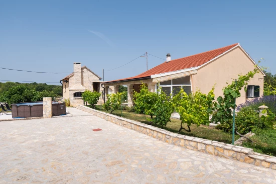 Domek Severní Dalmácie - Unešić DA 8656 N1