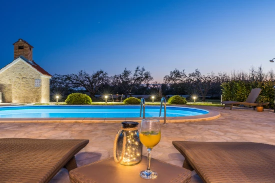 Vila Severní Dalmácie - Privlaka DA 8658 N1