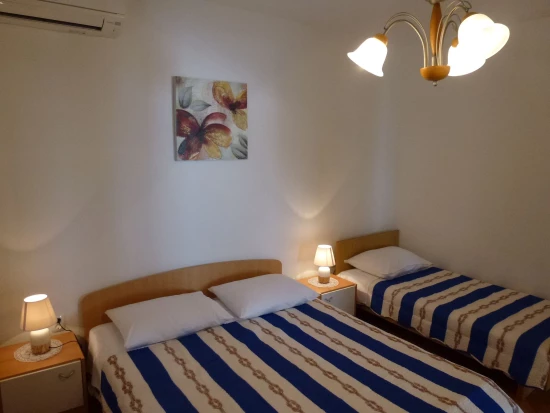 Apartmán Střední Dalmácie - Staniči DA 8664 N1