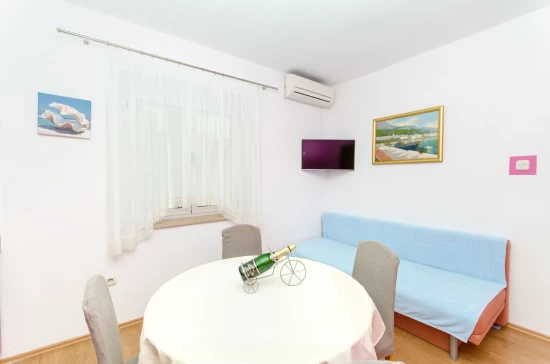 Apartmán Střední Dalmácie - Baška Voda DA 8665 N1