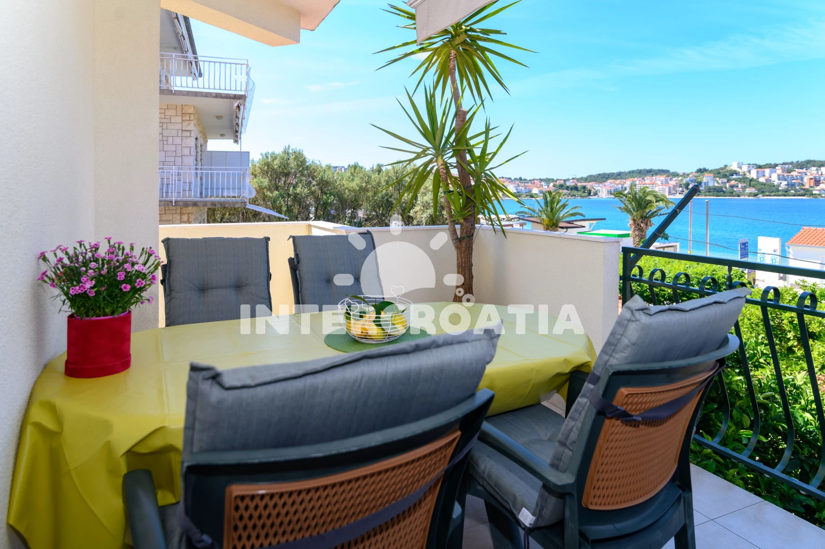 Apartmán Střední Dalmácie - Okrug Gornji DA 8666 N2