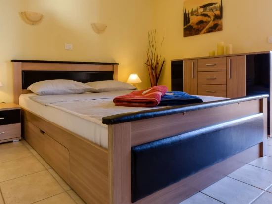 Apartmán Černá Hora - Utjeha CH 7063 N2