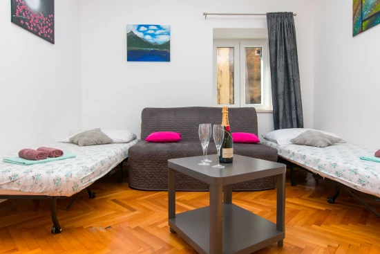 Apartmán Střední Dalmácie - Omiš DA 8692 N1