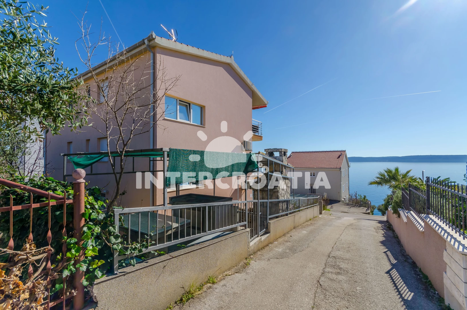 Apartmán Střední Dalmácie - Okrug Gornji DA 8694 N1