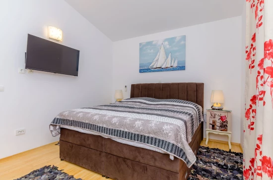 Apartmán Střední Dalmácie - Okrug Gornji DA 8694 N1