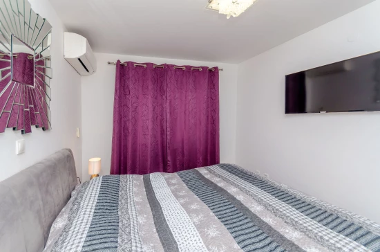Apartmán Střední Dalmácie - Okrug Gornji DA 8695 N1