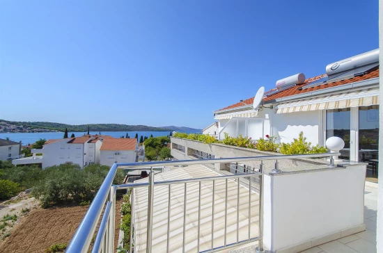 Apartmán Střední Dalmácie - Okrug Gornji DA 8698 N4