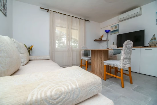 Apartmán Střední Dalmácie - Okrug Gornji DA 8707 N1