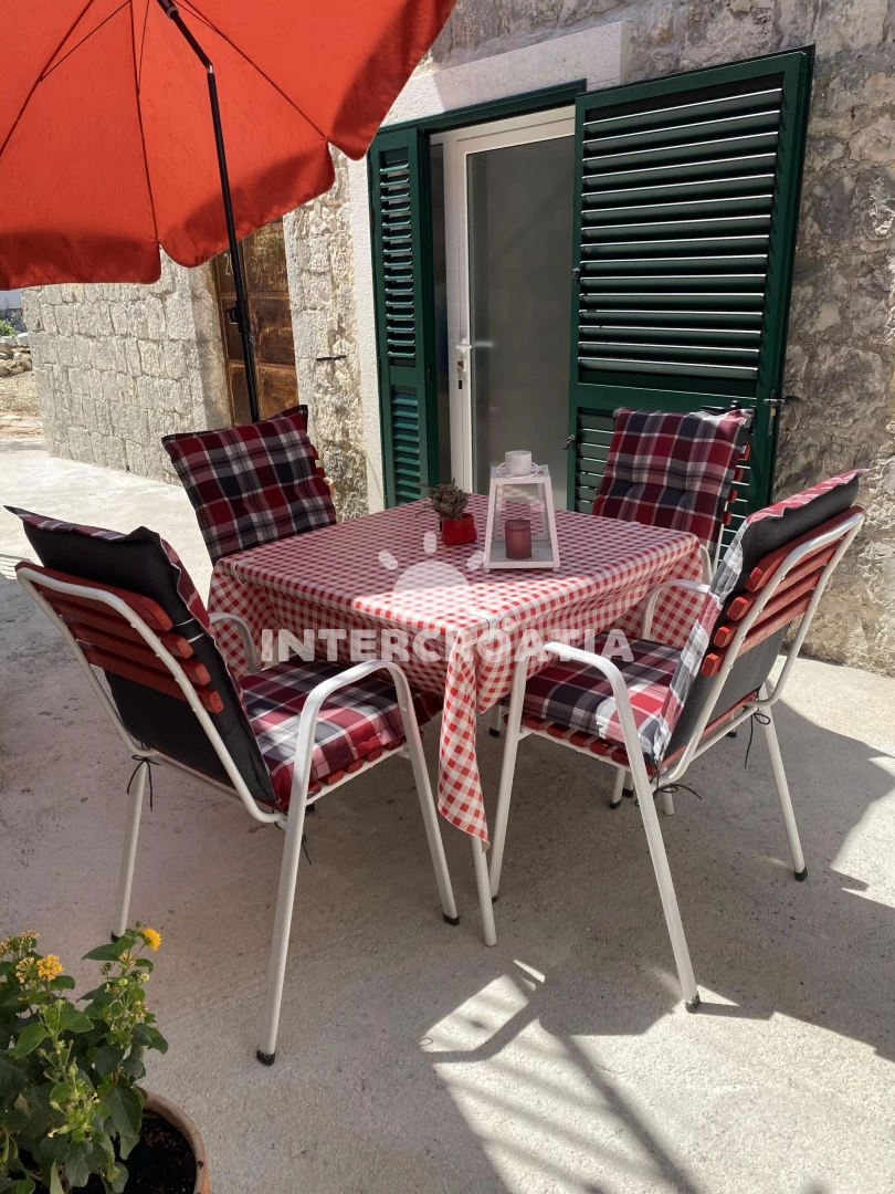 Domek Střední Dalmácie - Okrug Gornji DA 8708 N1