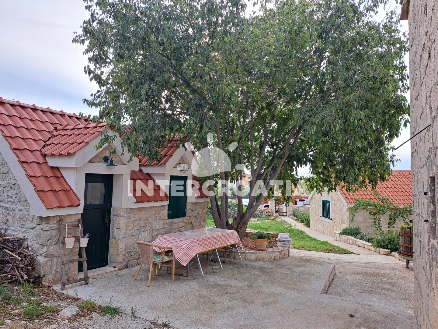 Domek Střední Dalmácie - Okrug Gornji DA 8708 N1