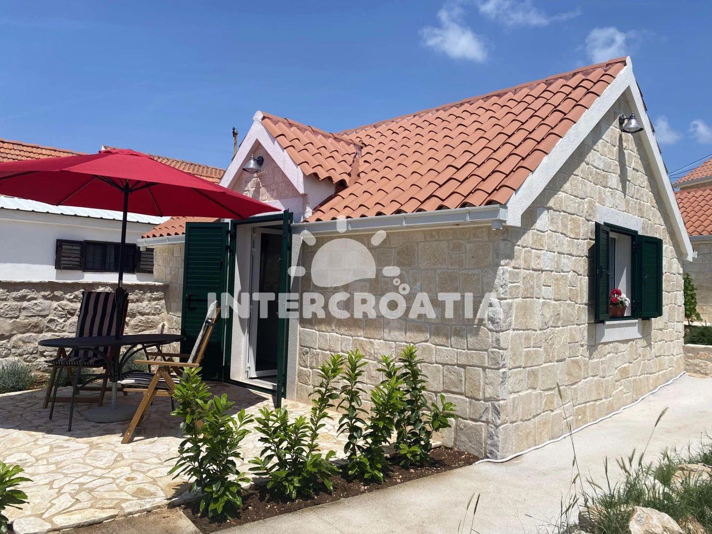 Domek Střední Dalmácie - Okrug Gornji DA 8709 N1