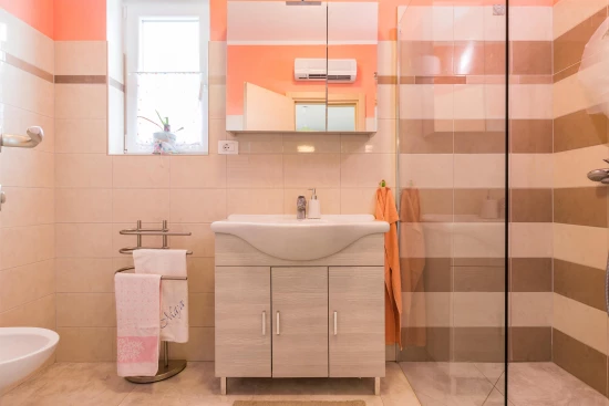 Vila Istrie - Tinjan IS 7224 N1