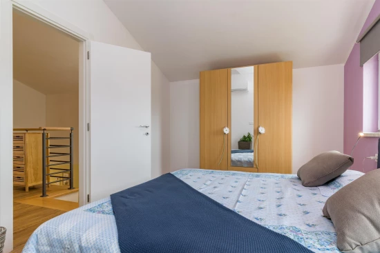 Vila Istrie - Tinjan IS 7224 N1