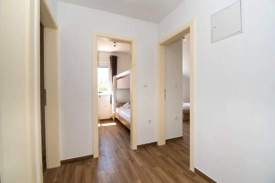 Apartmán Severní Dalmácie - Vodice DA 8730 N2