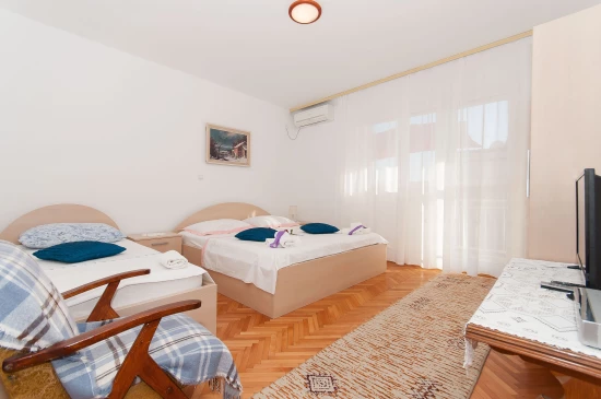 Apartmán Střední Dalmácie - Omiš DA 8742 N2