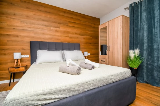 Apartmán Střední Dalmácie - Okrug Gornji DA 8758 N1