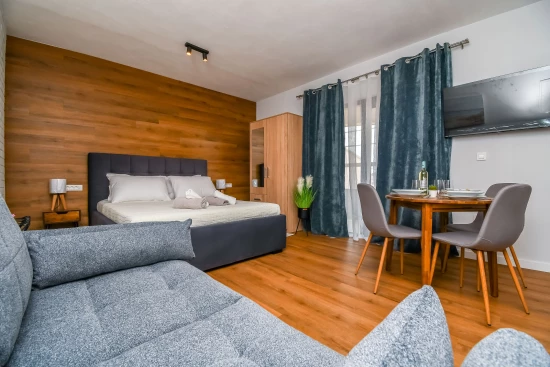 Apartmán Střední Dalmácie - Okrug Gornji DA 8758 N3