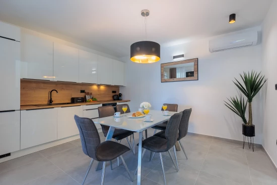 Vila Severní Dalmácie - Vrsi (Nin) DA 8765 N1