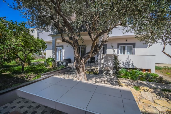 Apartmán Střední Dalmácie - Kaštela DA 8770 N2