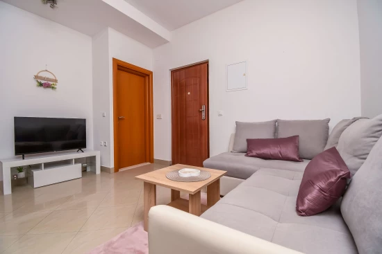 Apartmán Střední Dalmácie - Kaštela DA 8770 N2
