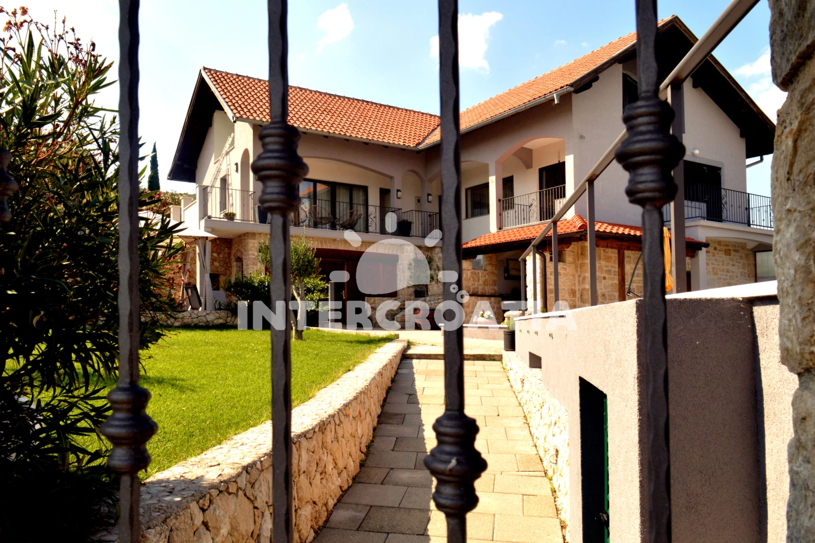 Vila Severní Dalmácie - Drniš (Šibenik) DA 8772 N1