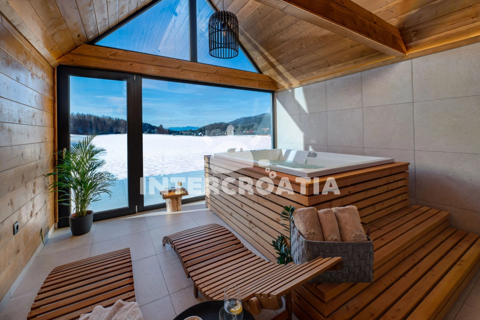 Vila Kvarner - Fužine (Rijeka) KV 10111 N1