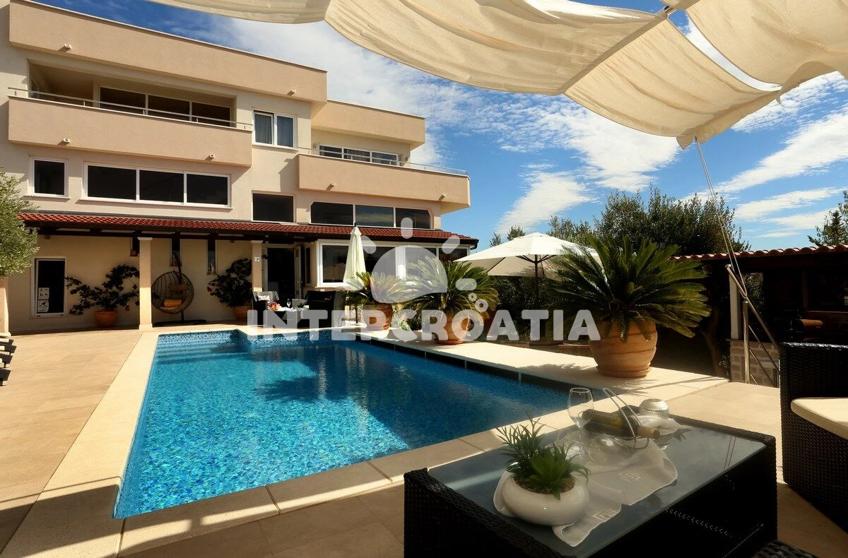 Apartmán Střední Dalmácie - Okrug Gornji DA 8785 N3