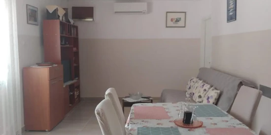 Apartmán Severní Dalmácie - Pirovac DA 8788 N1