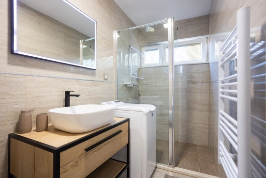 Vila Střední Dalmácie - Vinišće DA 8797 N1