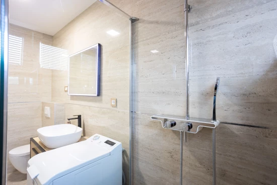 Vila Střední Dalmácie - Vinišće DA 8797 N1