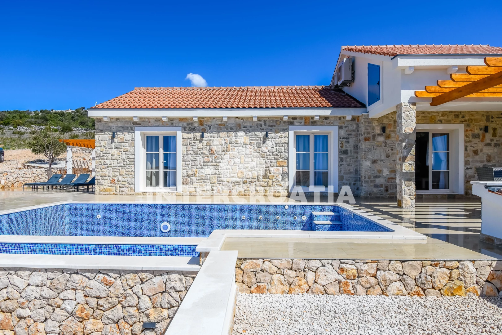 Vila Severní Dalmácie - Kalebova Luka (Ražanj) DA 8806 N1