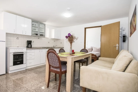 Apartmán Severní Dalmácie - Bilice (Šibenik) DA 8821 N1