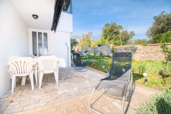 Apartmán Severní Dalmácie - Bilice (Šibenik) DA 8821 N2