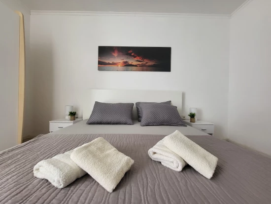 Apartmán Střední Dalmácie - Dugi Rat DA 8902 N2