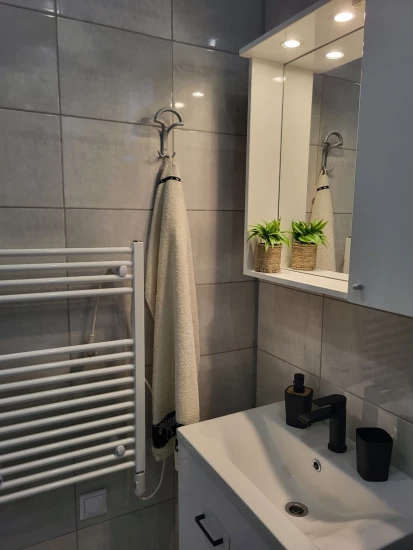 Apartmán Střední Dalmácie - Dugi Rat DA 8902 N2