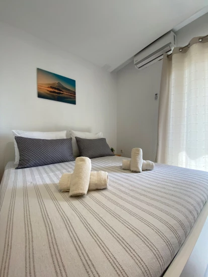 Apartmán Střední Dalmácie - Dugi Rat DA 8902 N3